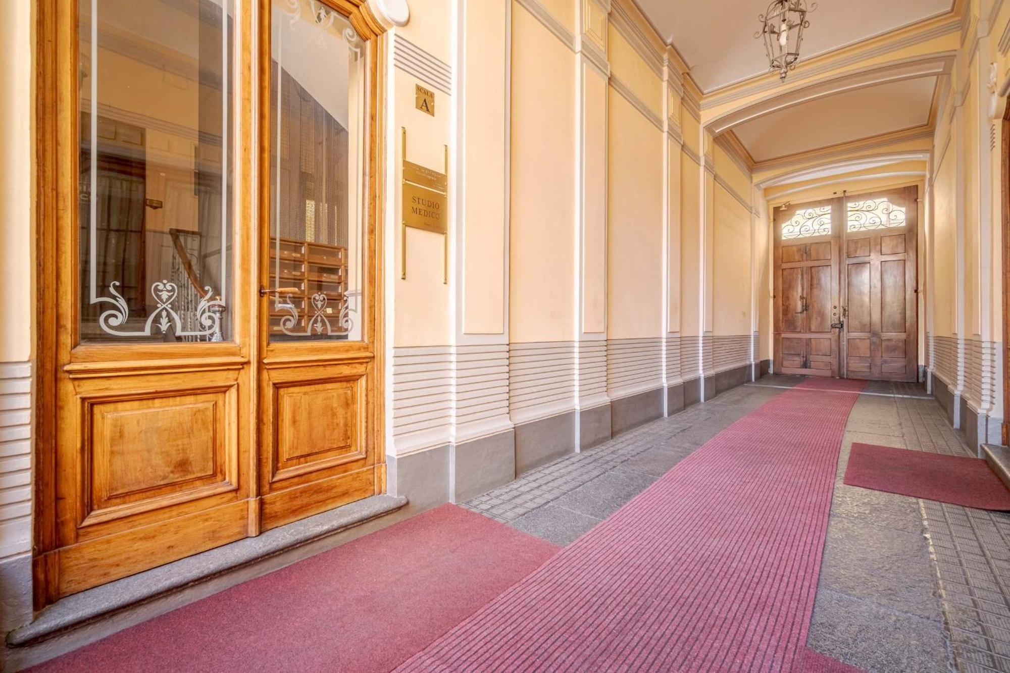 Casa Valeggio Attic Apt Few Steps From Porta Nuova Apartment Turin Luaran gambar